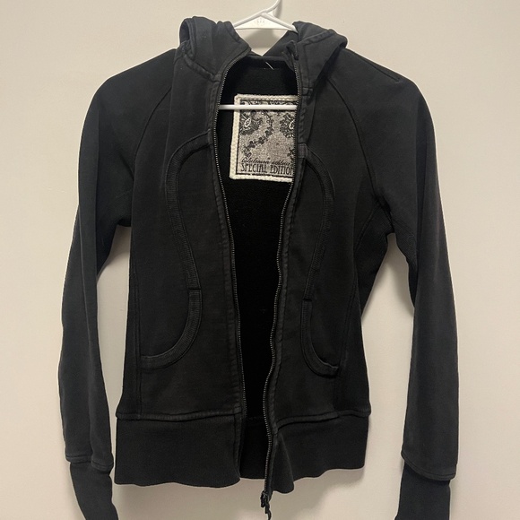 Special Edition Lululemon Sweater - Picture 4 of 4